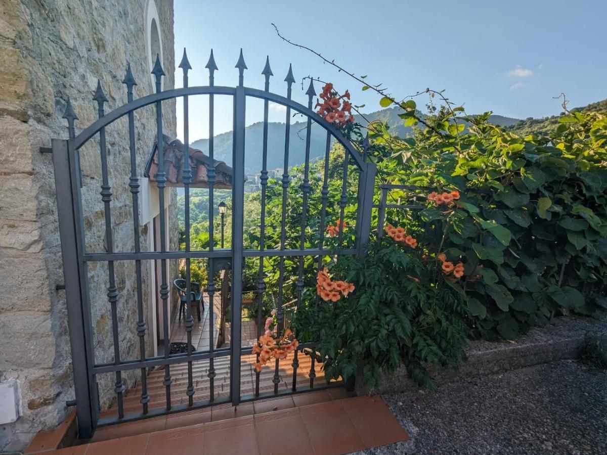 La Casa Di Lidia Acomodação com café da manhã Cardile Exterior foto