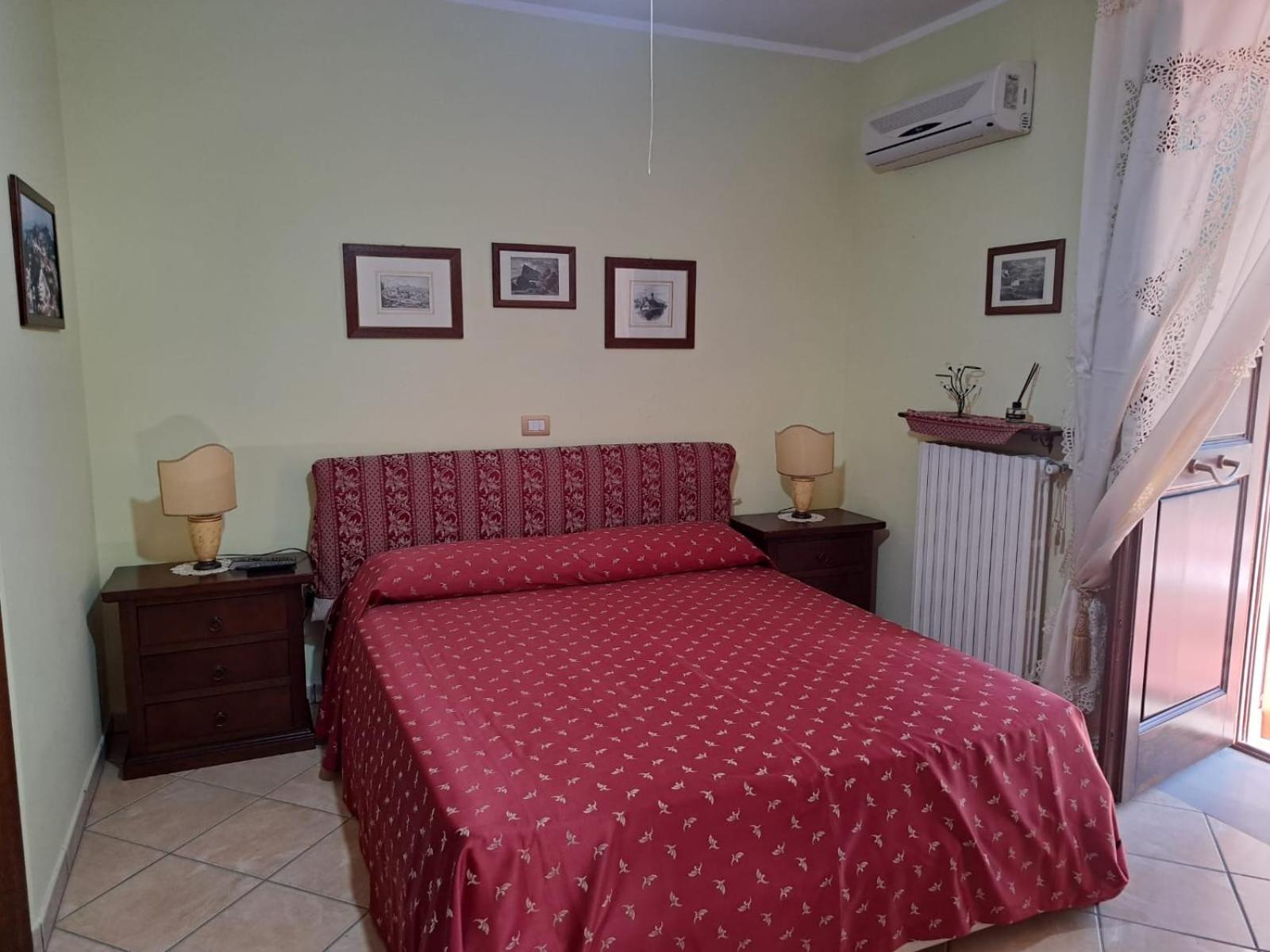 La Casa Di Lidia Acomodação com café da manhã Cardile Exterior foto